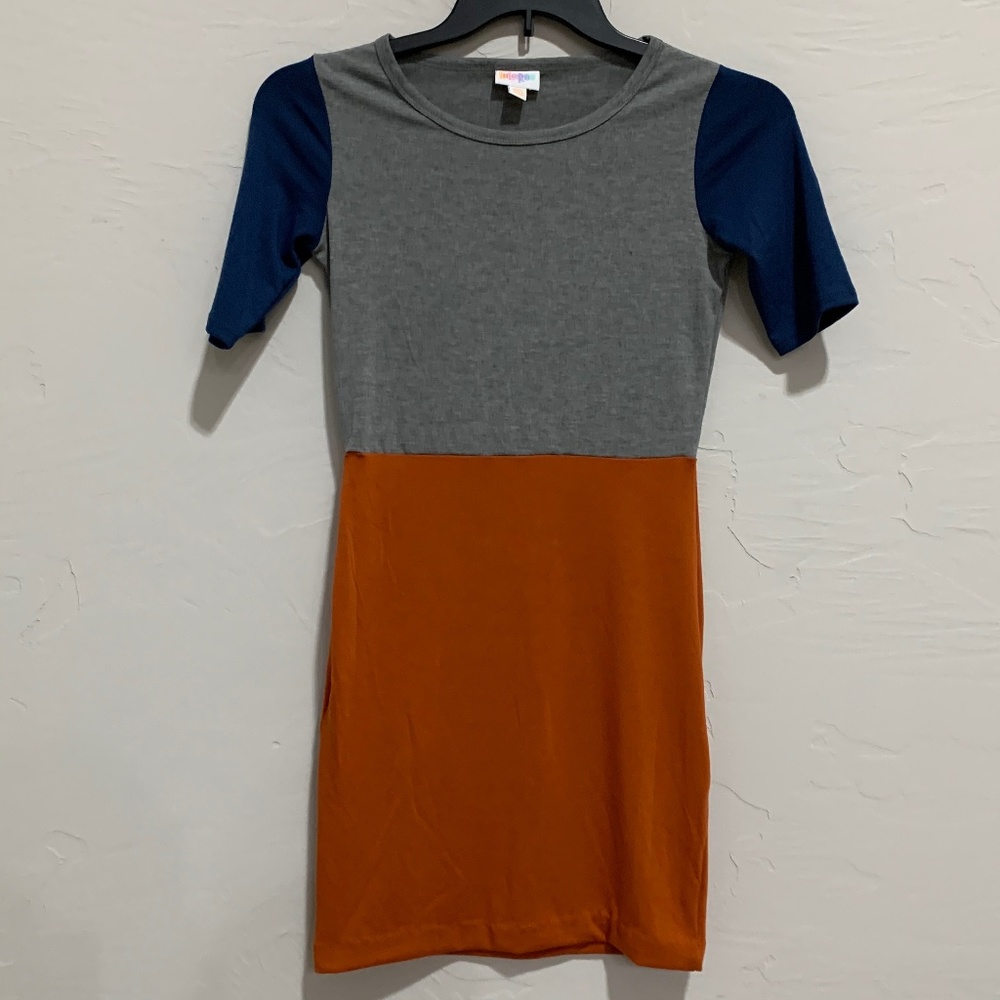 Altered LuLaRoe Julia, Size XXS